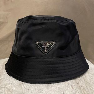 Prada Black Re-Nylon Logo Bucket Hat Size M
